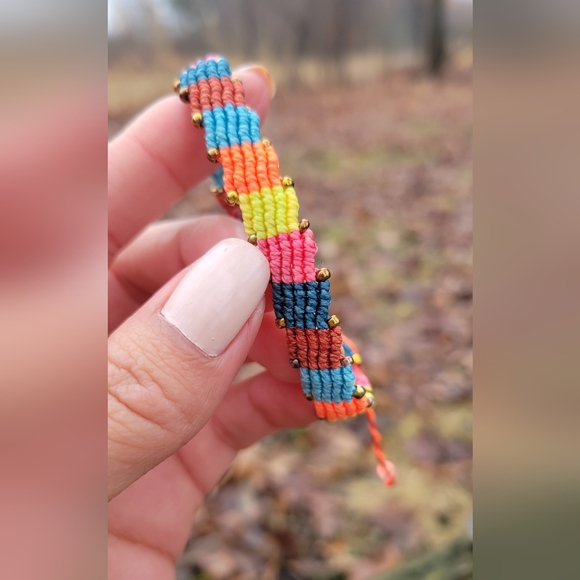 Earth Art Hand Crafted Artisan Multicolor Woven Bracelet - Picture 5 of 6